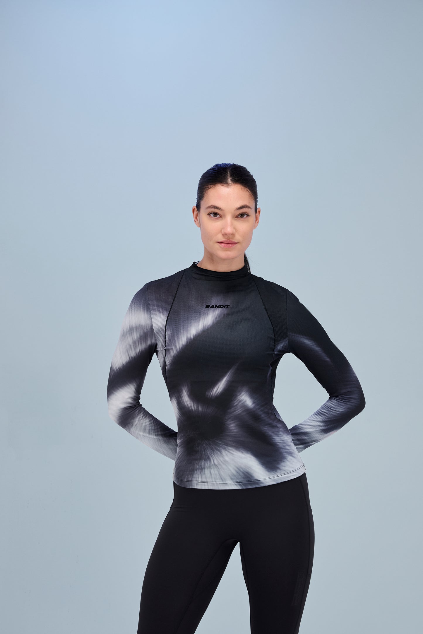 Women's AuraGrid Mockneck Performance Top